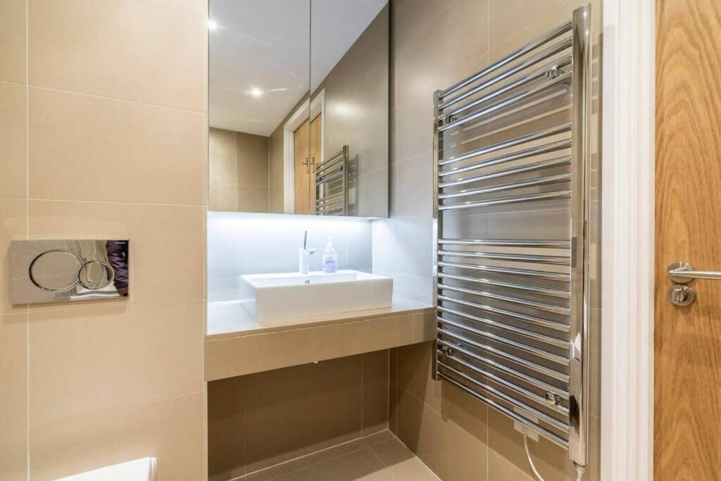 1 Bedroom Penthouse Flat In East London Luaran gambar